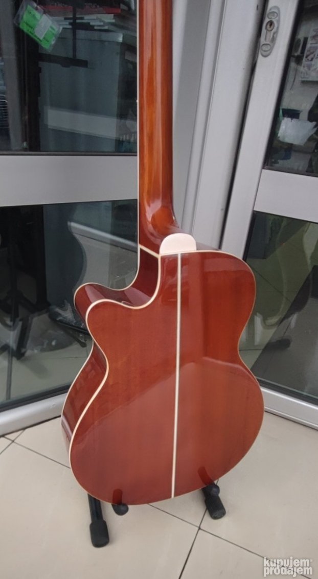 Akusticna ozvucena bas gitara 4/4 firefeel