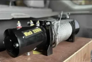 Električno vitlo/čekrk 12V - nosivost 5500 kg