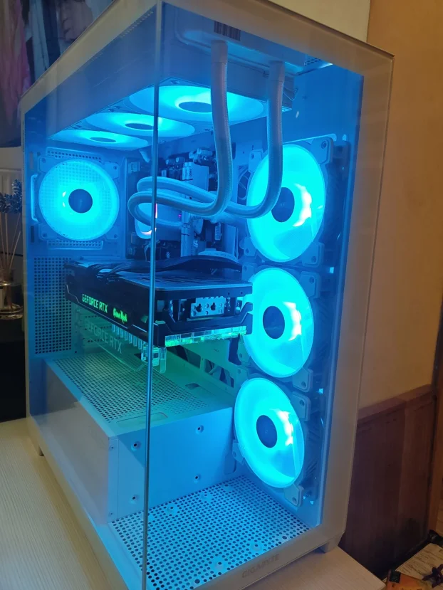 Zver RTX 3080 Ti 12GB/i7 12700/32GB DDR5/4K/RGB White