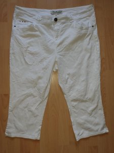 Bermude za punije dame Fitt Originals