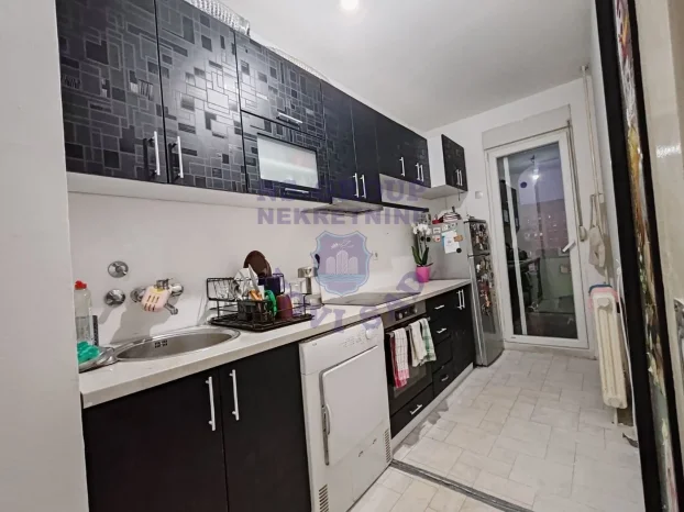 559447, Nova Detelinara, 3.0 trosoban, 74 m²