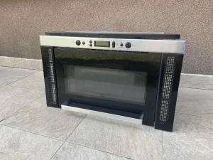 Ugradna mikrotalasna Whirlpool