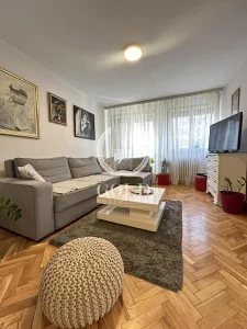 Gagarinova, Banatić, 3.0 trosoban, 69 m²