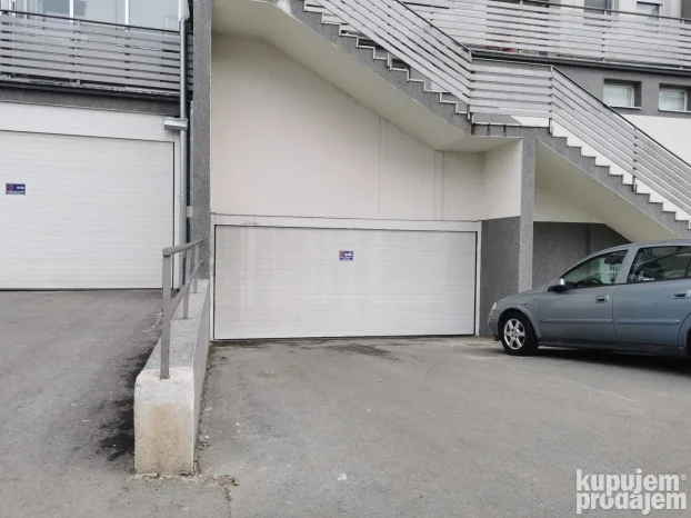 Karaburma, Milorada Dimitrijevića 1, 16 m²