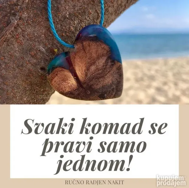Parfemi, nakit i čempres - srce ogrlica