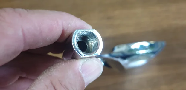 Retrovizor desni, hromiran za Harley-Davidson