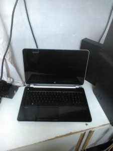 Hitno! HP Pavilion 15 SLIM Prelep! QUAD!
