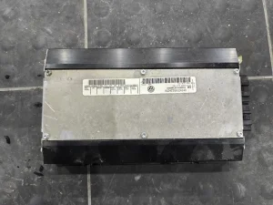 Fabricko pojacalo - Vw Touareg