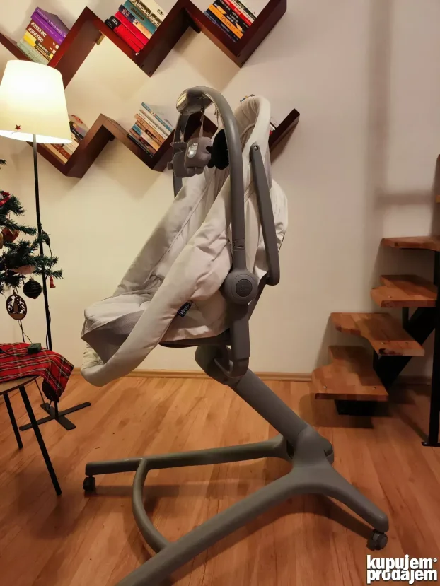 Chicco Baby Hug Air 4 u 1 - Malo korišćena kolevka