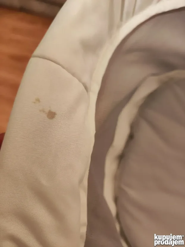 Chicco Baby Hug Air 4 u 1 - Malo korišćena kolevka