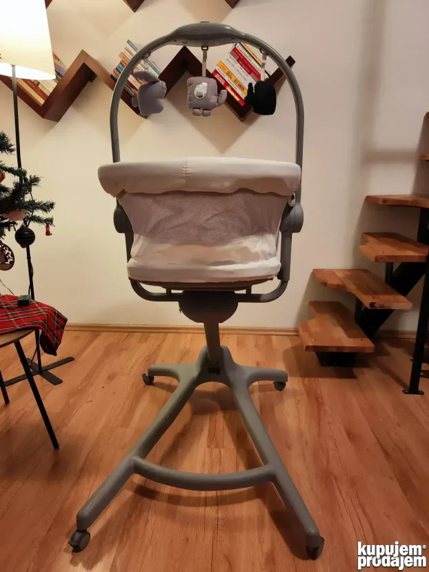 Chicco Baby Hug Air 4 u 1 - Malo korišćena kolevka