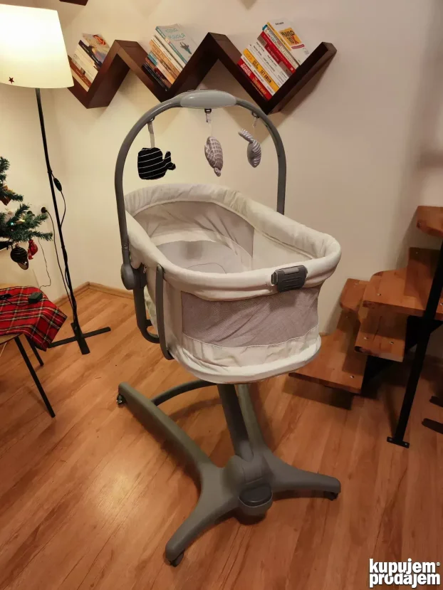 Chicco Baby Hug Air 4 u 1 - Malo korišćena kolevka