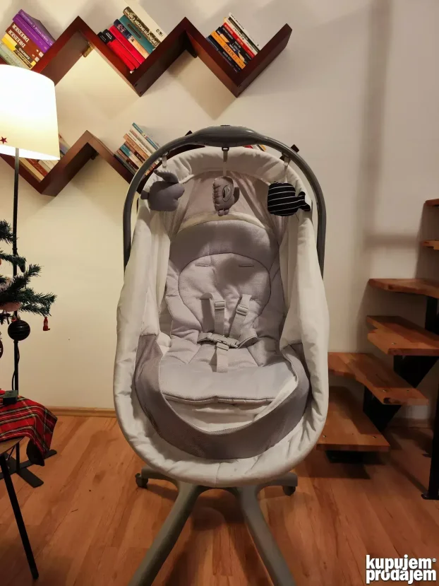 Chicco Baby Hug Air 4 u 1 - Malo korišćena kolevka