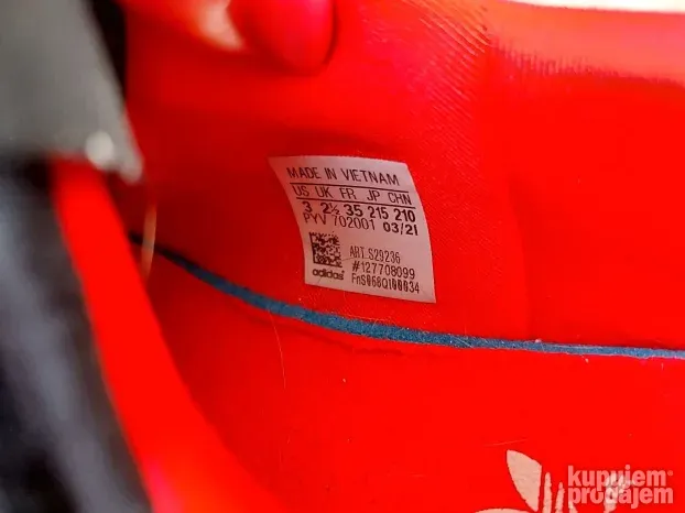 Adidas patike za dečaka broj 35