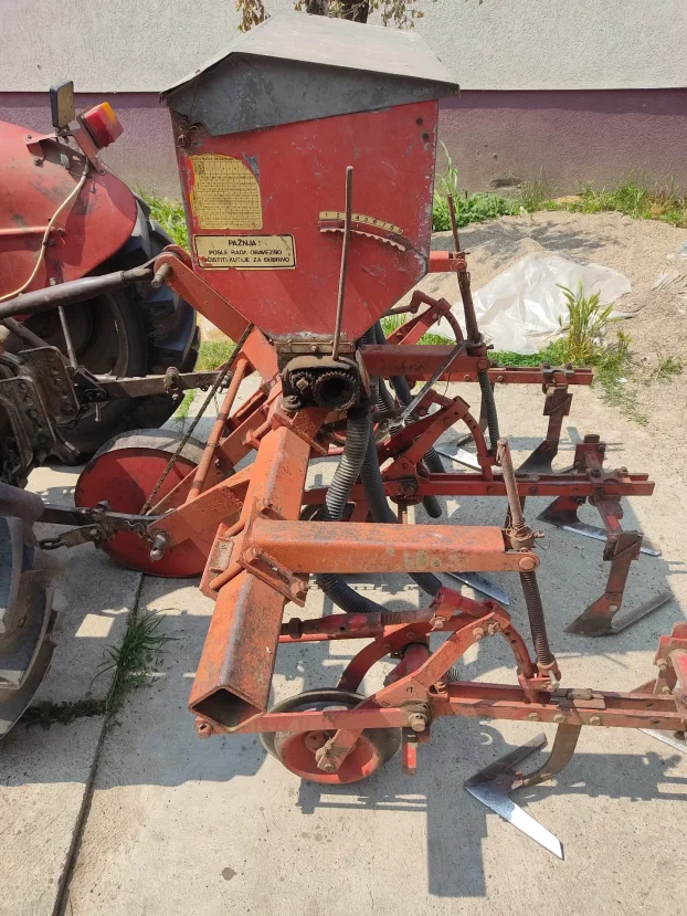 poljoprivredne mašine