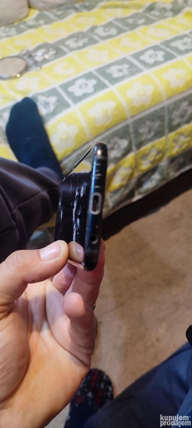 mobilni telefon samsung a3