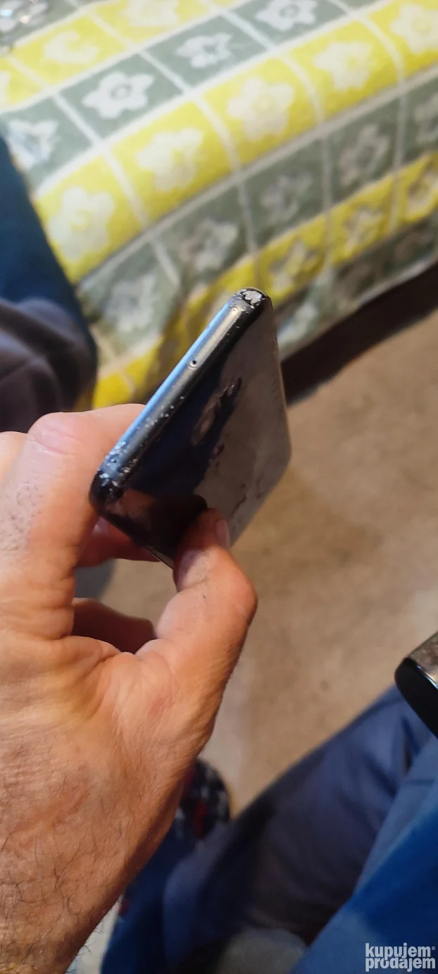 mobilni telefon samsung a3