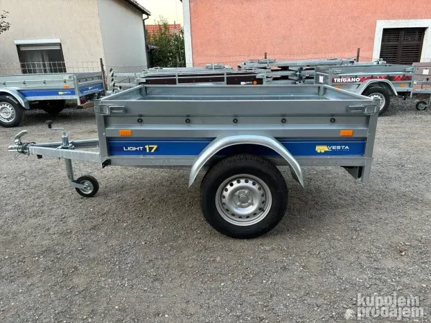 Prikolica vesta light 17