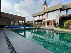 Vinea Lux House