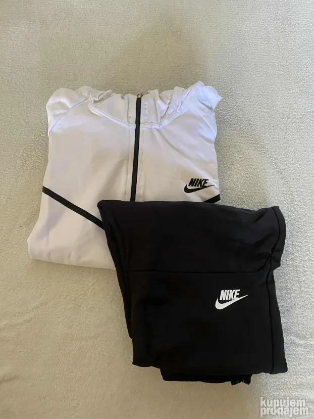 Nike trenerka vel.XXL