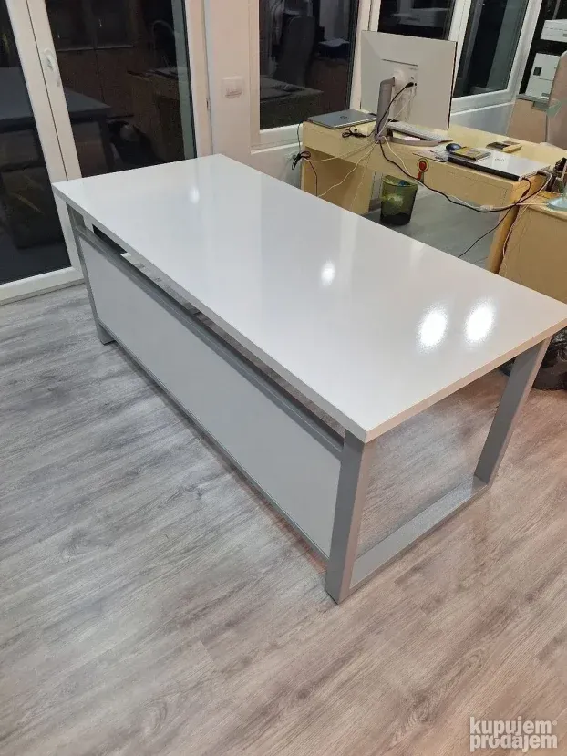 Gigant lux Kancelarijski sto Izrada po meri