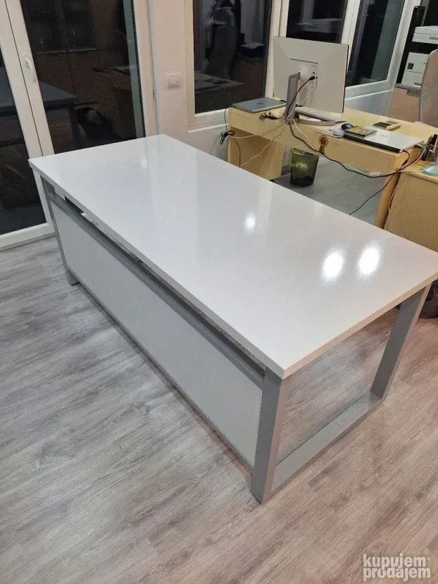 Gigant lux Kancelarijski sto Izrada po meri