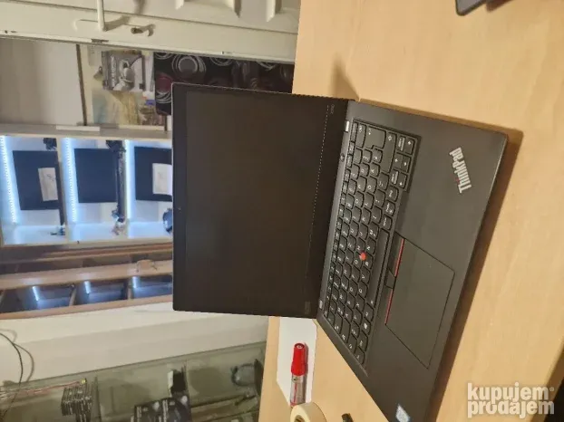Lenovo X390/i5 8365/16gb/256ssd/13.3 fhd/KAO NOV