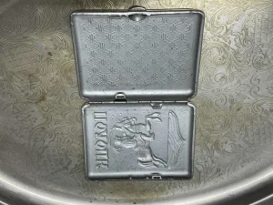 Tabakera Ruska u savrsenom stanju