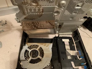 PS4 Čišćenje i zamena termalne paste