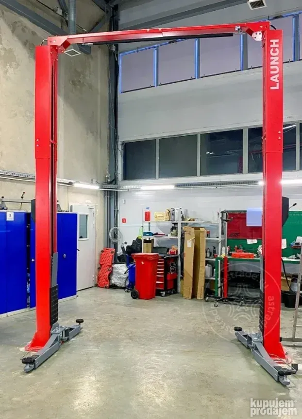 LAUNCH   automacka dizalica  4 t