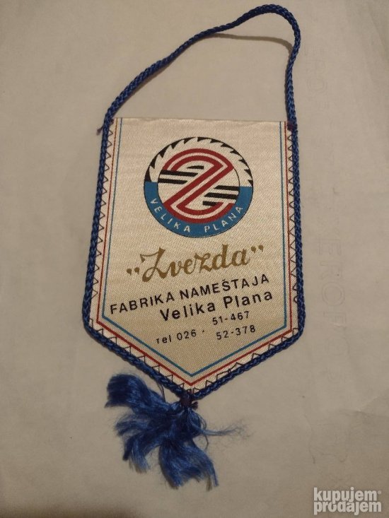 zastavica fabrika namestaja zvezda velika plana