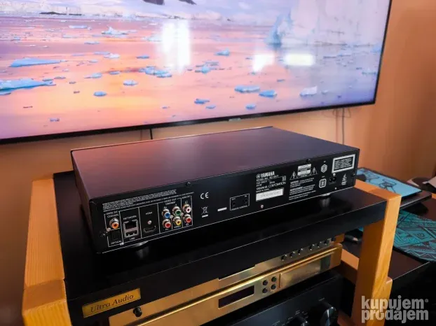 Yamaha BD-S671