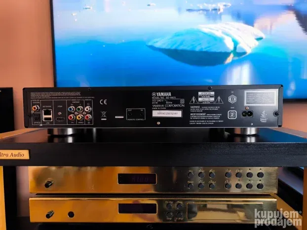 Yamaha BD-S671