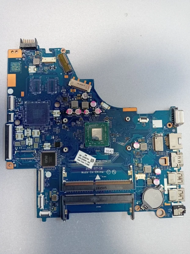 Matična ploča HP 255 G6 e2-9000 amd #9142