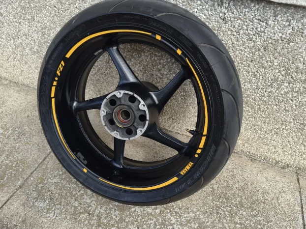 Yamaha fz1 zadnja felna sa gumom, 2009 god. - KupujemProdajem