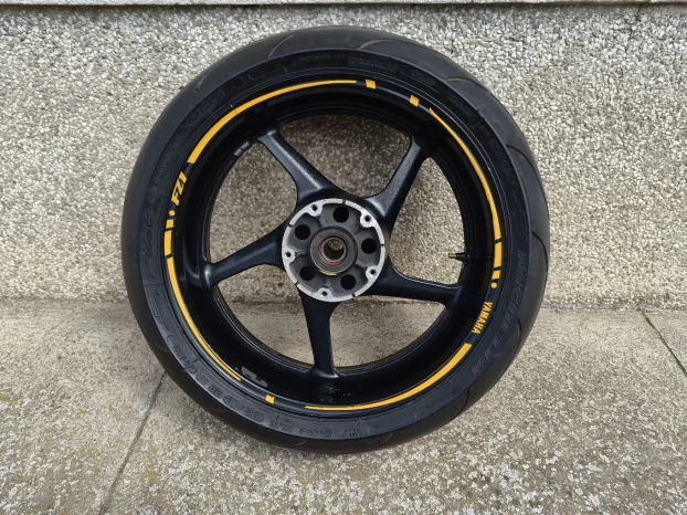 Yamaha fz1 zadnja felna sa gumom, 2009 god. - KupujemProdajem