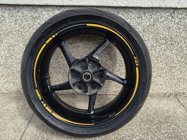 Yamaha fz1 zadnja felna sa gumom, 2009 god. - KupujemProdajem