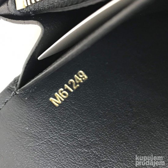 Louis Vuitton Capucines Novcanik