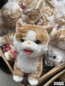 plisana igracka MAca koja mjauce, maca, macak, macka, mjau