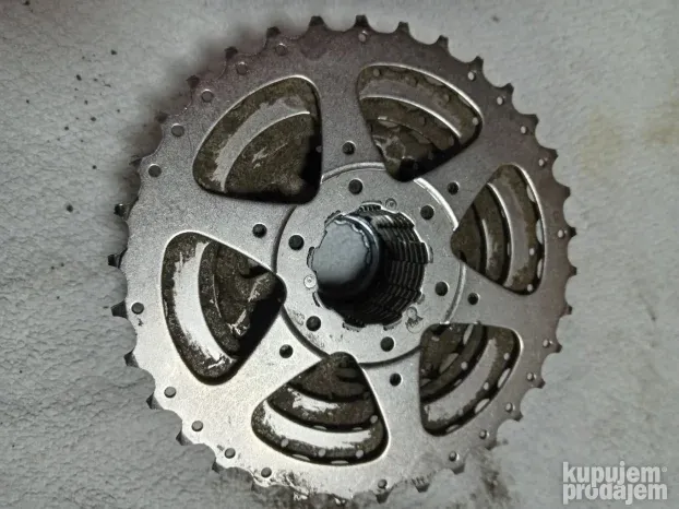 Kasetni lančanik CS-HG500-10