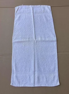 PEŠKIR 100% pamučni,odl. stanje,nežno pastelno žut,27x58 cm