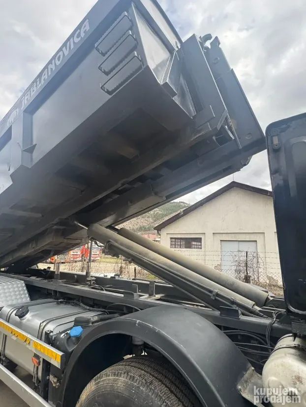 Iveco TRAKKER AT410T50