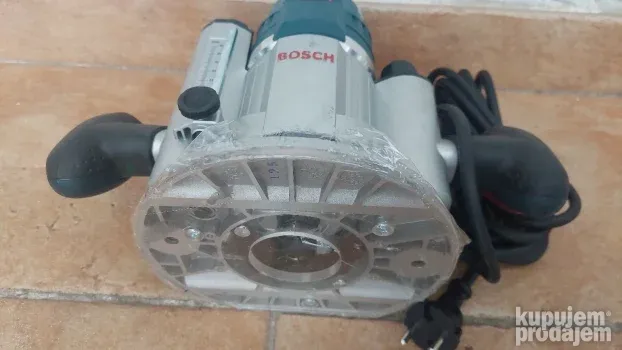 Bosch frezer 1600 w ( glodalica) NOVA