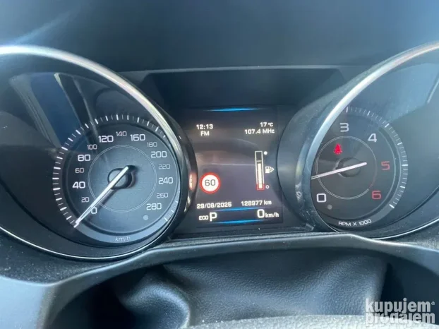 2015 Jaguar XE 2.0 180ks Premium