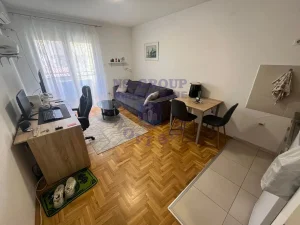 Telep, 0.5 garsonjera, 29 m²
