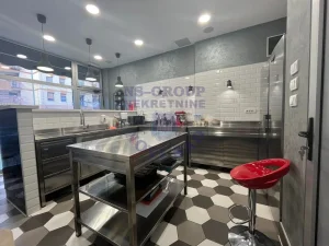 Prostor se prodaje sa kompletnim inventarom prikazanim na fo