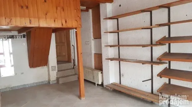 Lokal Novo Naselje 27m2
