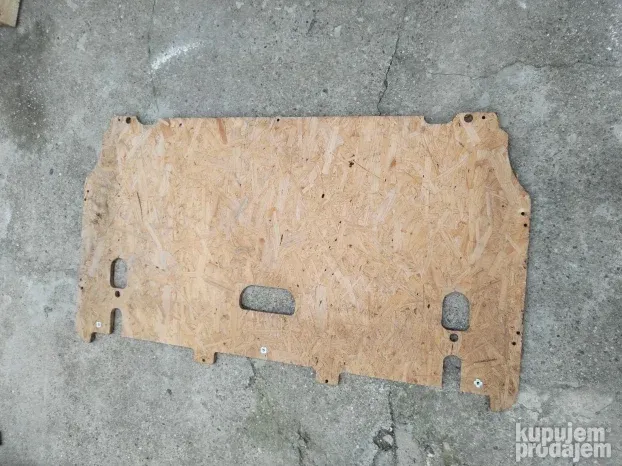 Drvena polica gepeka