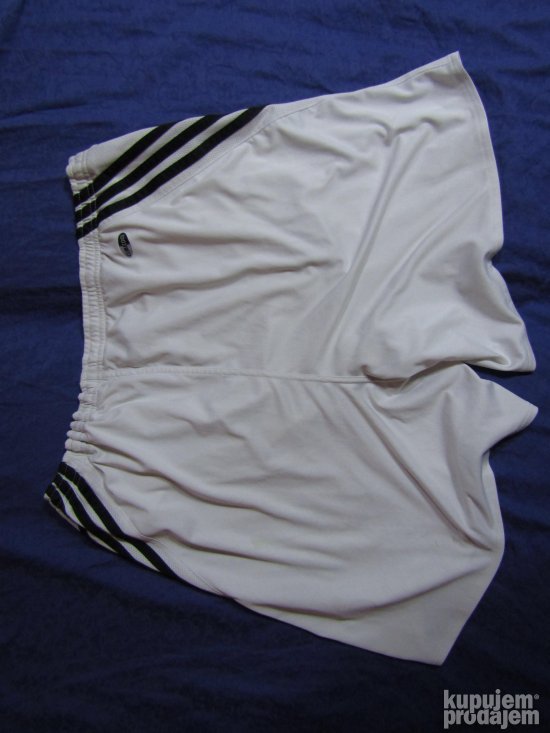 Šorc Adidas, L