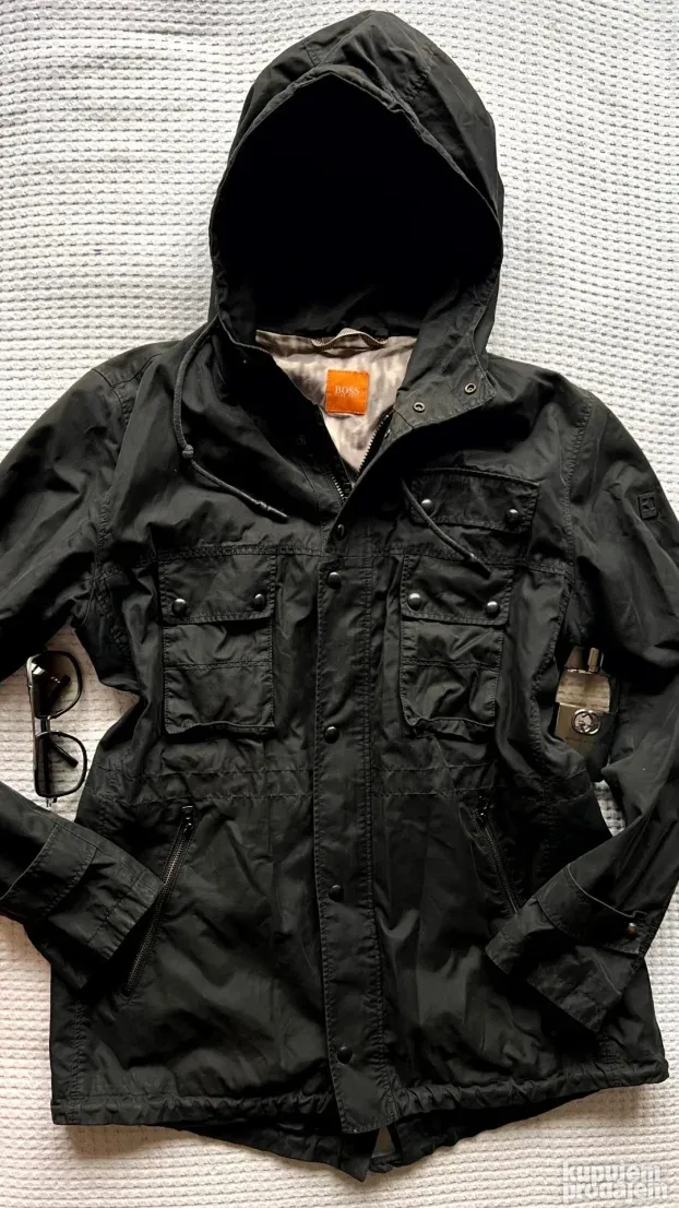 HUGO BOSS ORIGINAL muska crna jakna prelazni period 54 XL L
